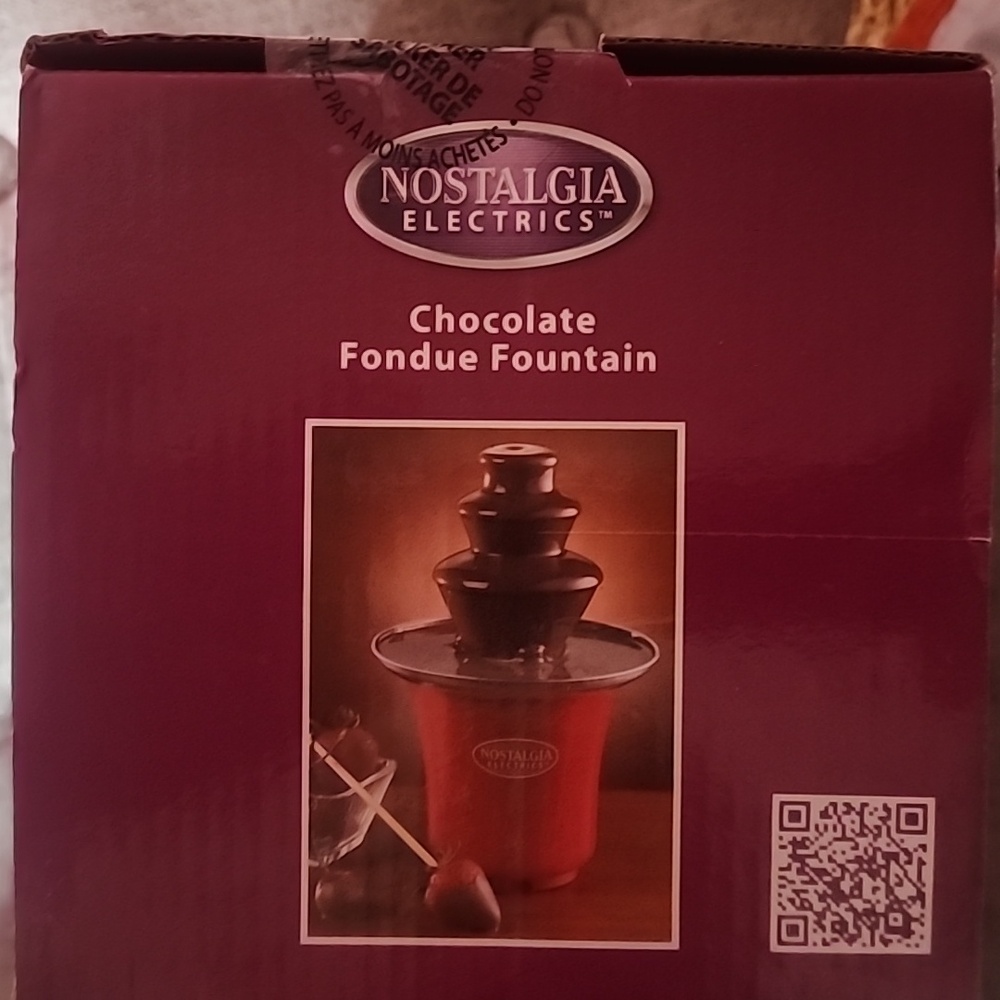 ❤️‍🔥 Red Electric Chocolate Fondue Fountain from Nostalgia Electrics ❤️‍🔥 - Picture 5 of 6